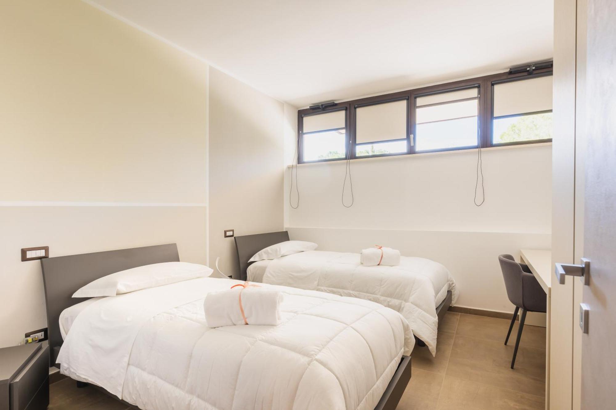 Exclusive Perugia Getaway - Apartments With Shared Pool & Parking エクステリア 写真